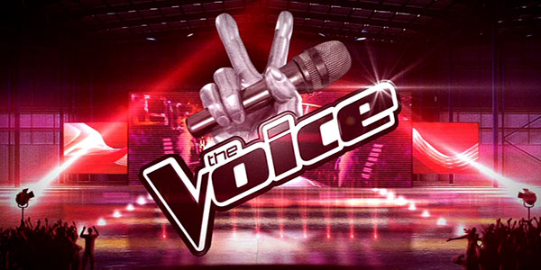 Fituesi i “The Voice” plagoset rëndë me armë…