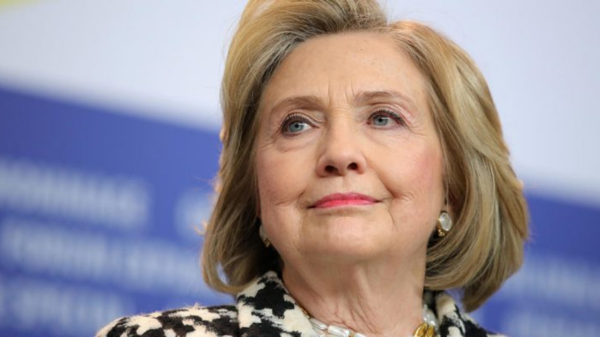 Hillary Clinton: Kosova ka arritur “përparim të rëndësishëm” drejt barazisë gjinore!