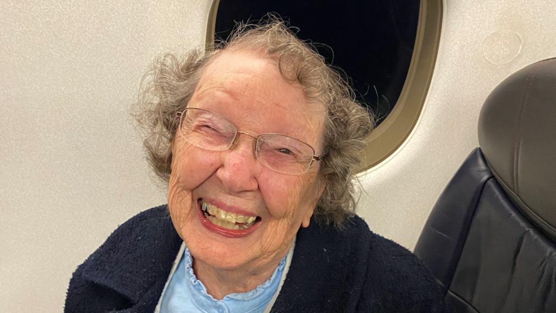 Linja ajrore ngatërron gruan 101-vjeçare me një fëmijë!