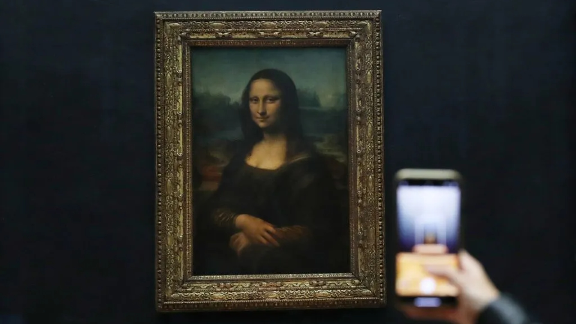 Mona Lisa ‘bën’ rap, videoja me inteligjencë artificiale që krijoi reagime të shumta në rrjet!