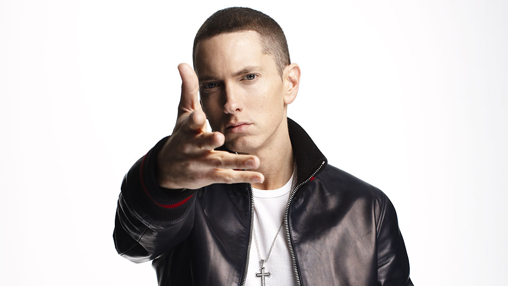 Reperi i njohur Eminem shënon 16 vite pa pirë alkool!