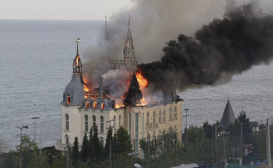 Rusia godet kështjellën e “Harry Potter” në Odesa, 5 të vrarë, dhjetëra të plagosur!
