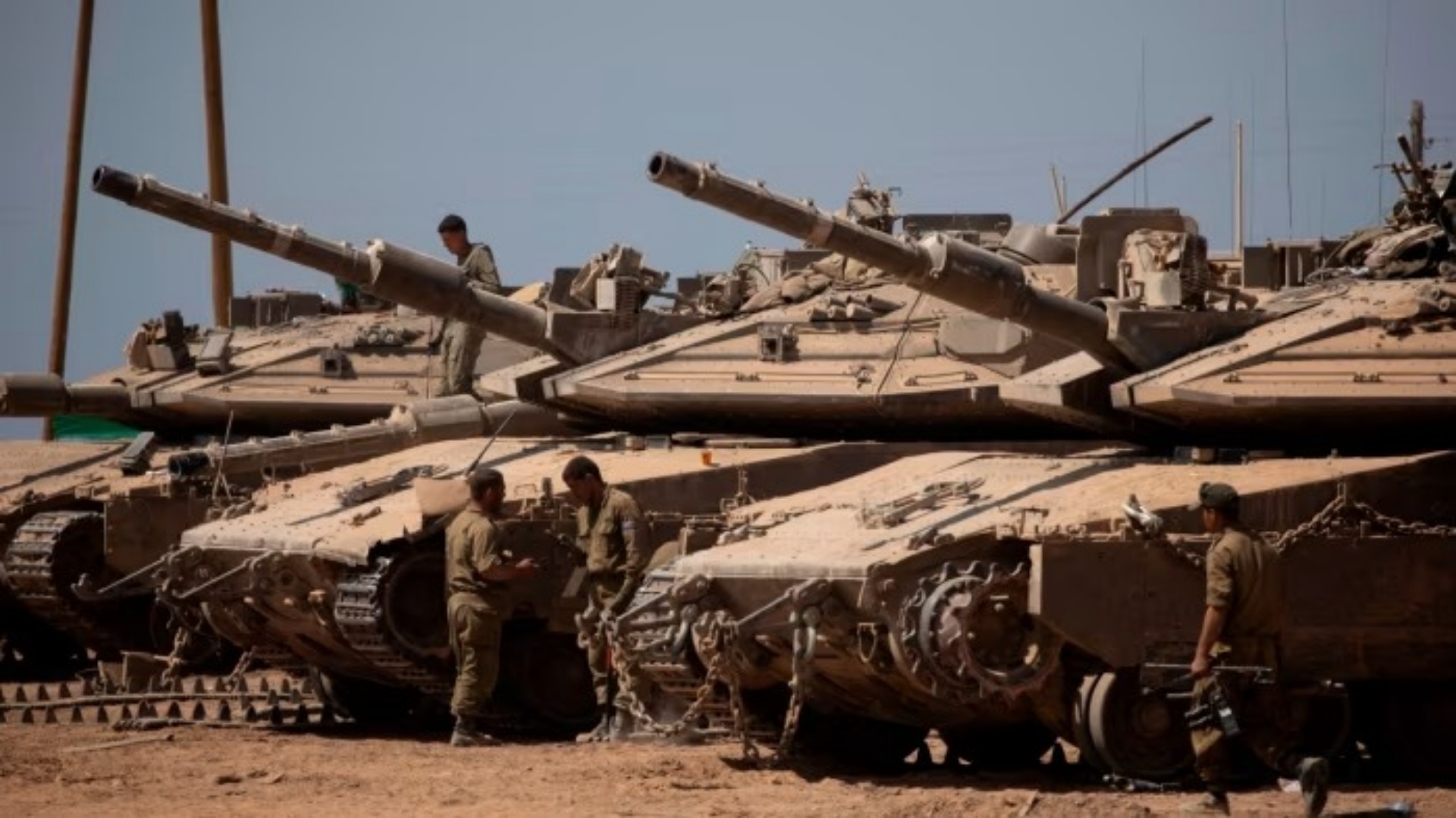 Tanket rreshtohen në kufi! Izraeli përgatitet për Rafah, OKB kundër ofensivës