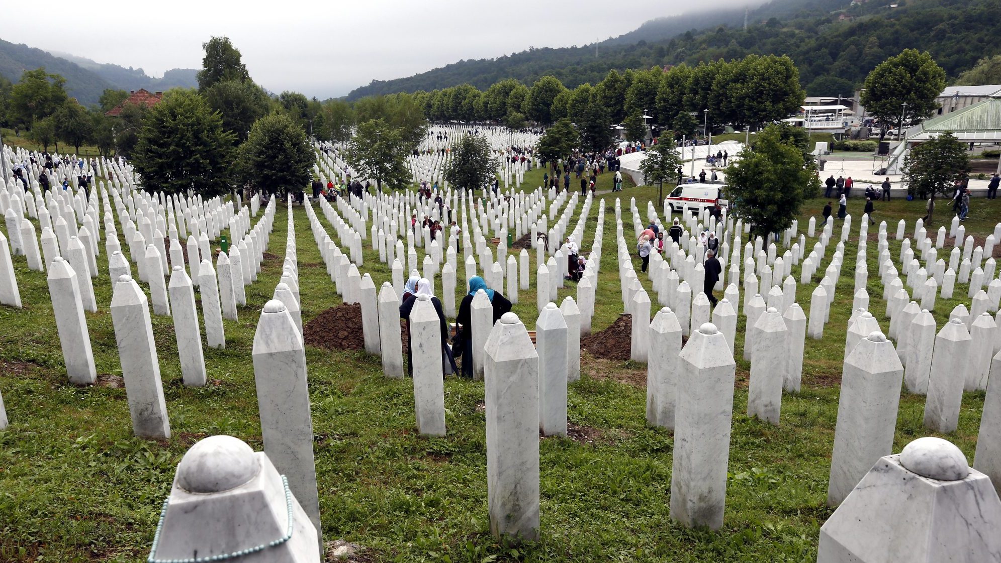 Dërgohet në OKB propozimi final mbi rezolutën për Srebrenicën!