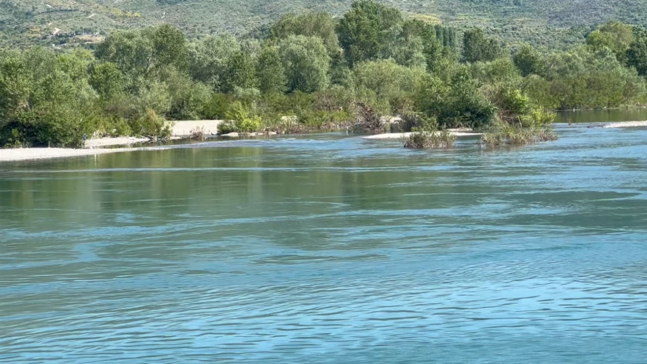 Detaje tronditëse/ U gjet e mbytur ne lumin Buna, 9-vjeçarja dyshohet se i dha fund jetës për shkak të dhunës nga i ati