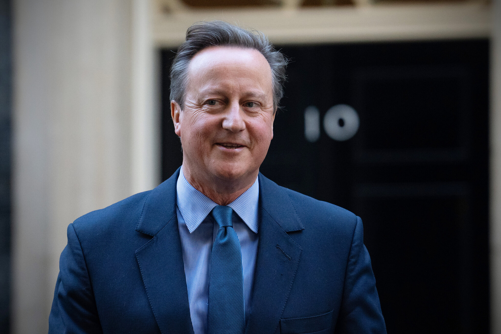 Emigracioni i paligjshëm, kryediplomati britanik David Cameron viziton Tiranën më 22 maj!