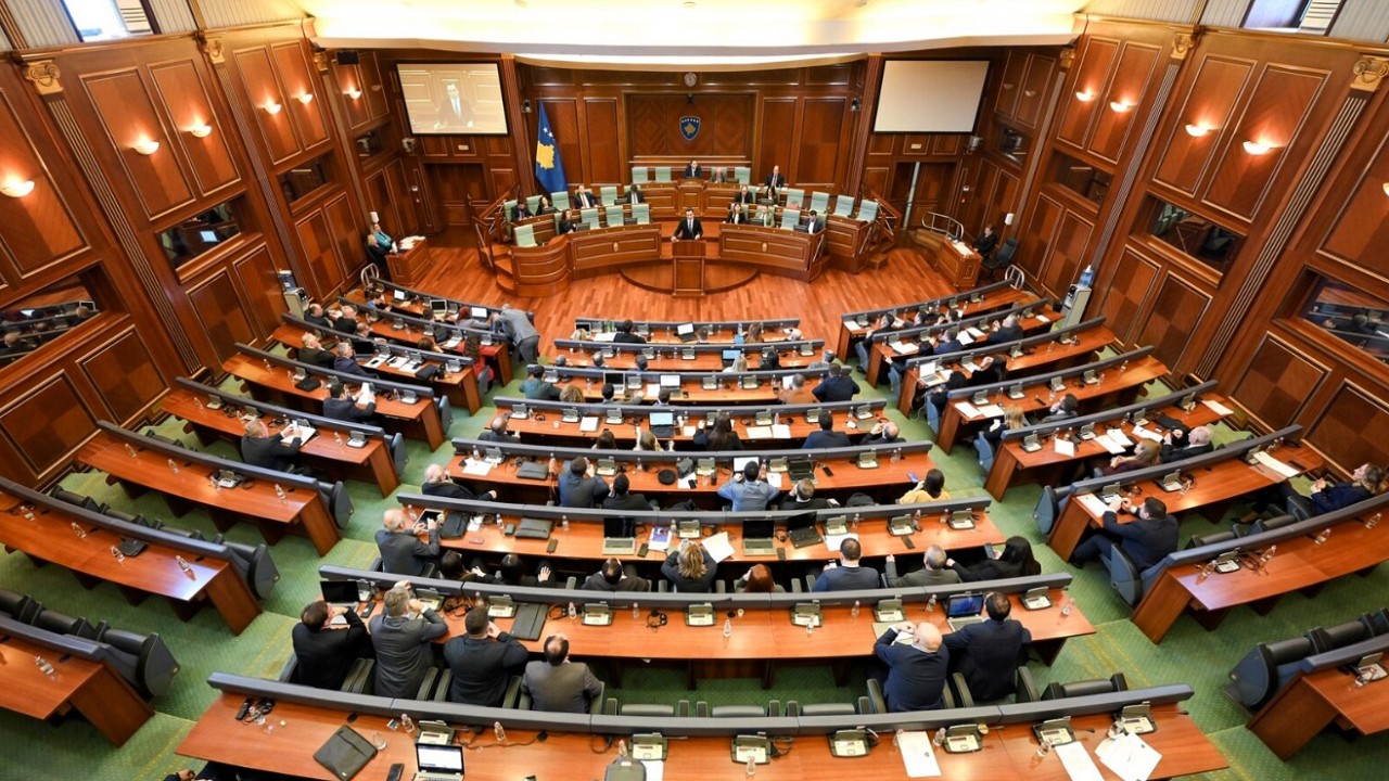 Opozita e Kosovës për raportin e DASH-it: Qeveria po mbron korrupsionin!
