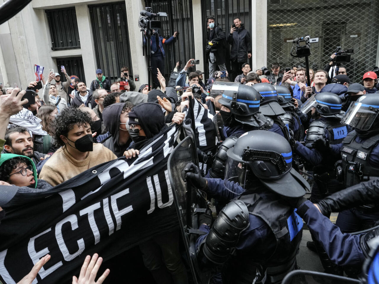 Pas Amerikës, “plasin” protestat edhe në Francë!