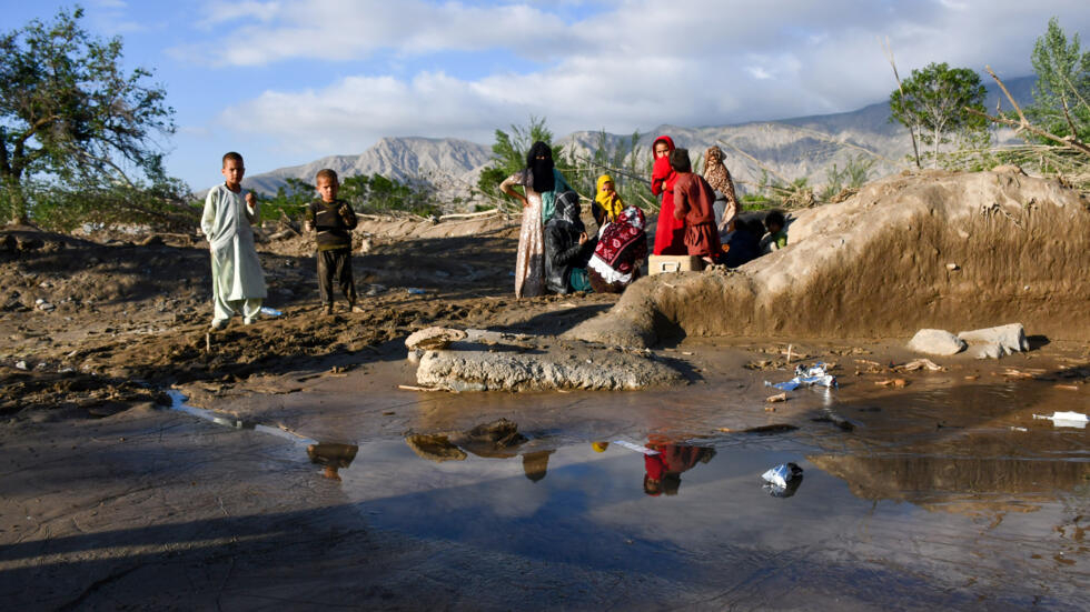 Përmbytjet në Afganistanin qëndror, 50 persona të vdekur nga vërshimet!