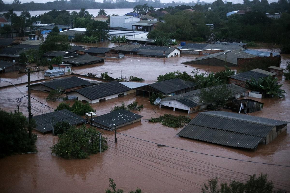 Përmbytjet në Brazil, rritet në 56 numri i viktimave! Frikë për përhapjen e epidemive!