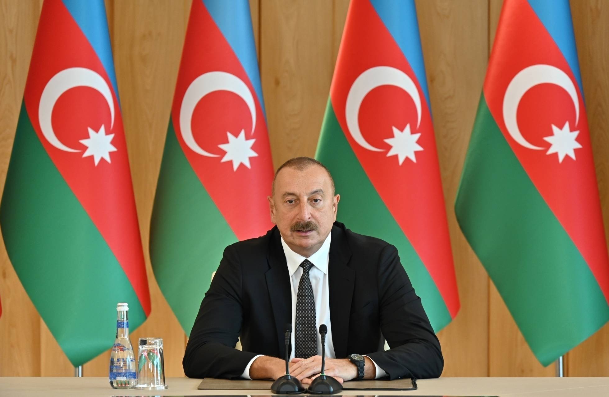 Presidenti azer Aliyev: S’mund të duam paqe e pastaj të sulmohet fqinji!