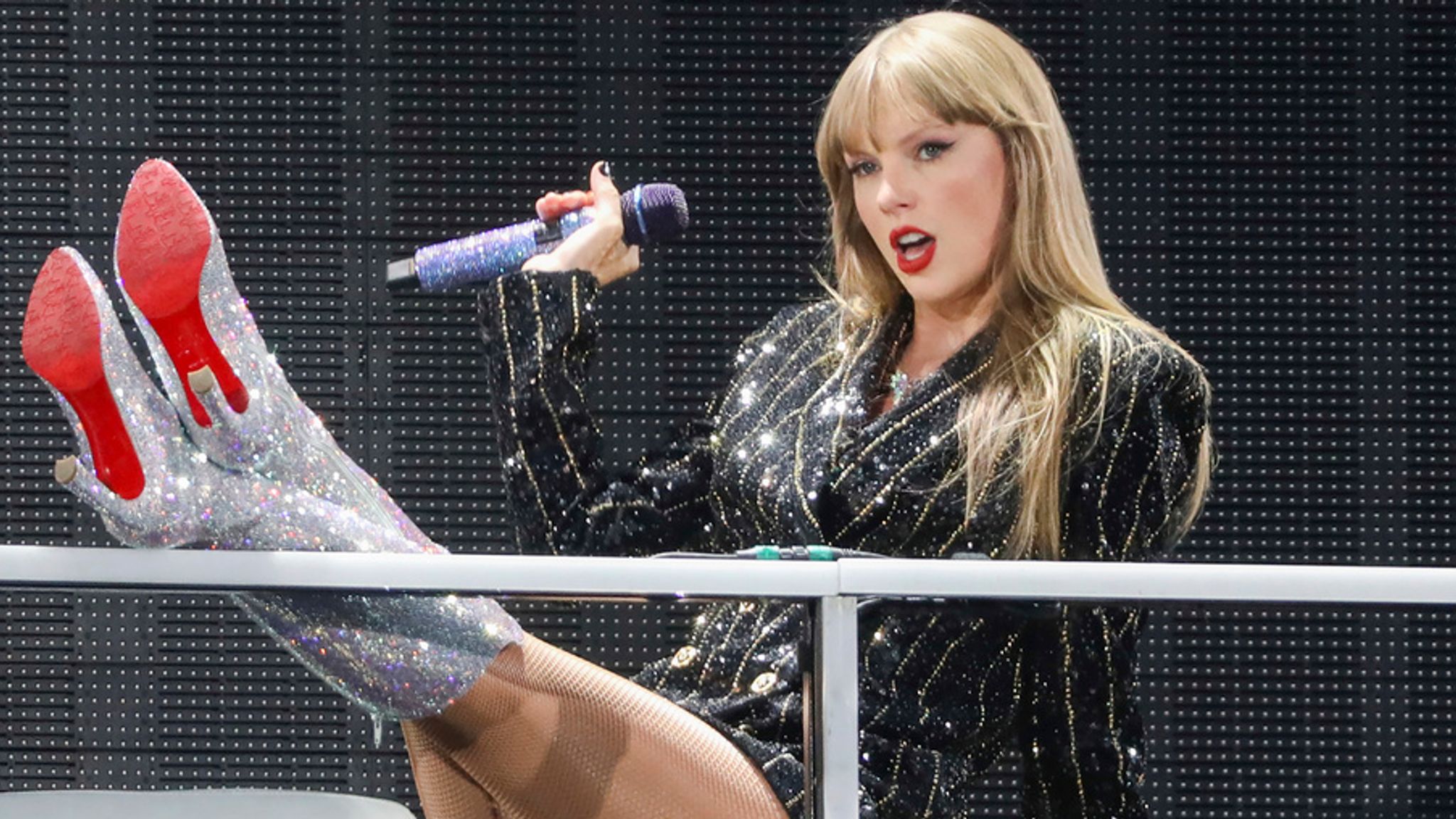 Taylor Swift kryeson listat e ‘Billboard 200’ për të tretën radhazi!