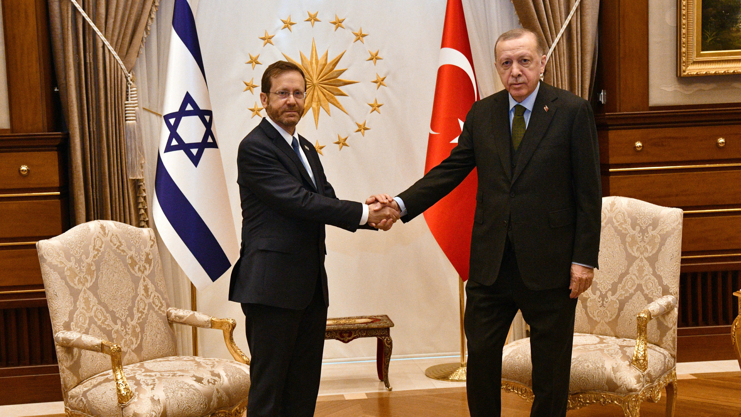 VOA/ Marrëdhëniet e ndërlikuara të Turqisë me Izraelin dhe Hamasin!