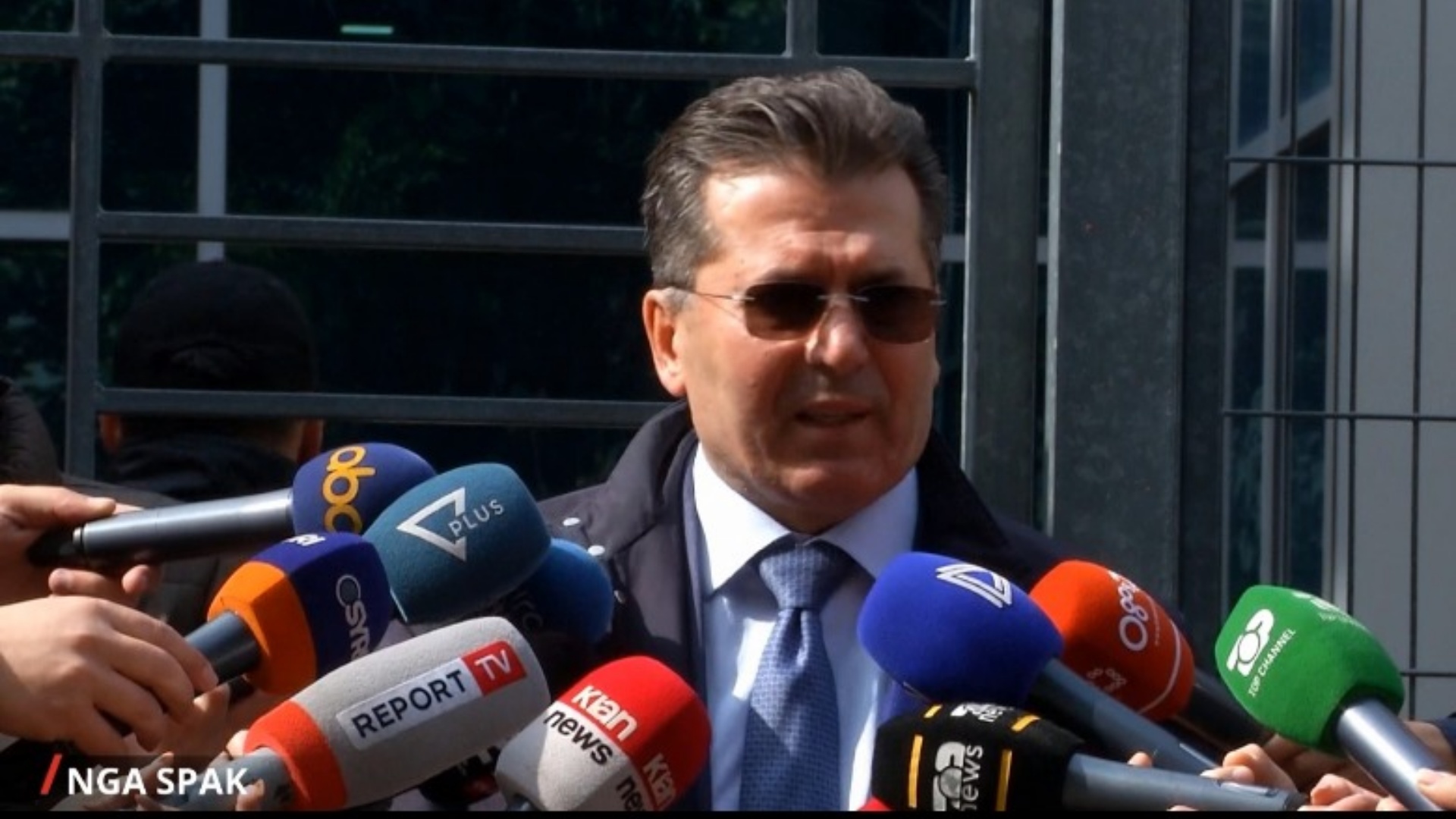 “Vrasës, e kanë fajin prokurorët që s’të arrestojnë”, tensione mes Mediut dhe familjes Durda në gjyqin për Gërdecin!